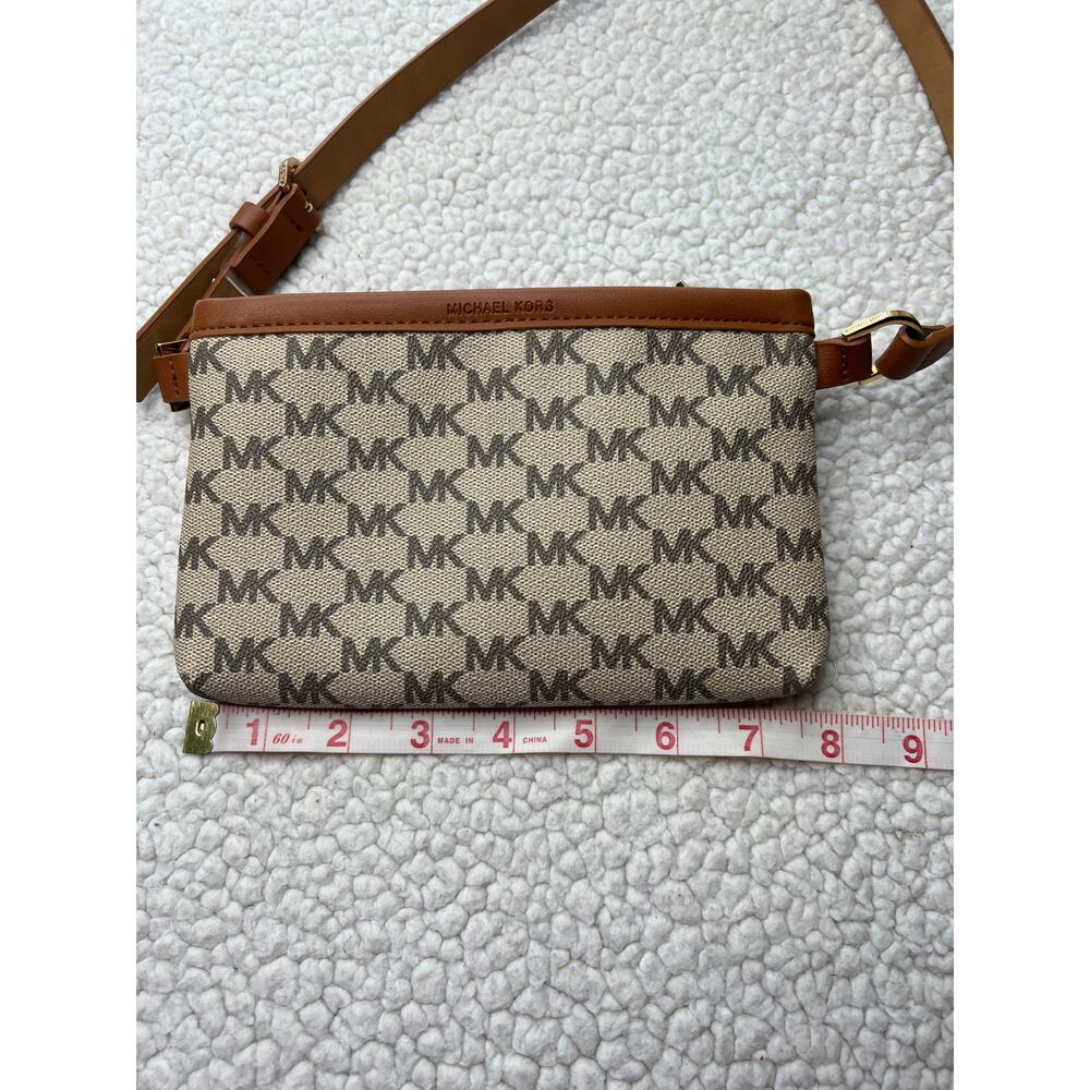 Michael Kors Signature Fanny Pack Belt Bag Brown - Picture 8 of 10